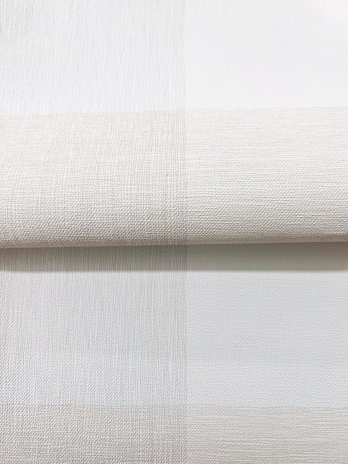 Weft And Weave Linen by Magnolia Home Non Woven Backed Vinyl Wallpaper, 54 in x 30 yd – York Wallcoverings MJ4839
