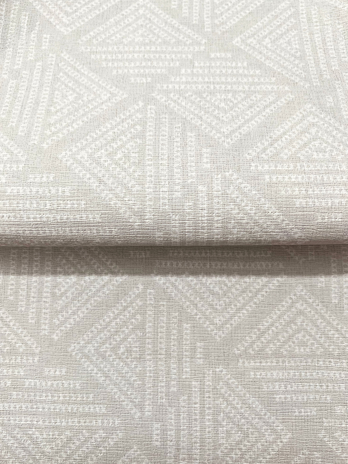 Center Square Loft by Magnolia Home Geometric Non Woven Backed Vinyl Wallpaper- York Wallcoverings MJ4863