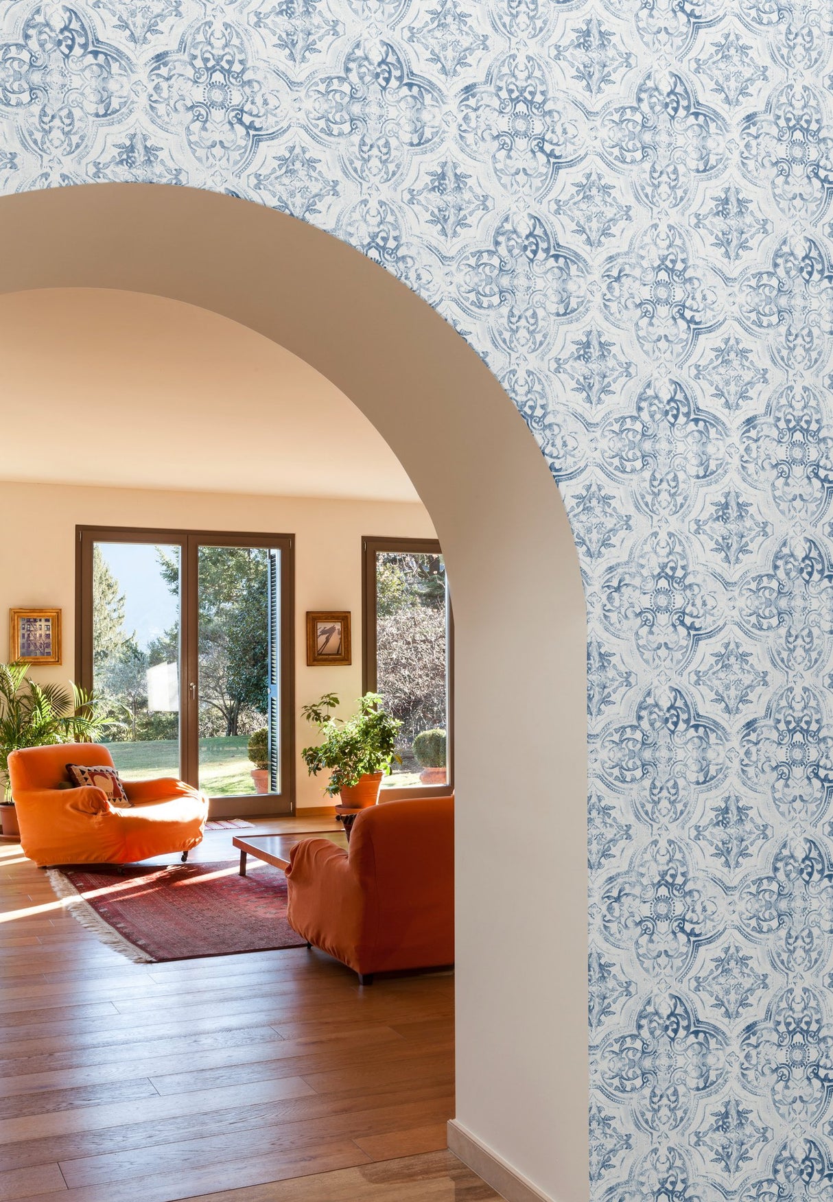 Quartet White & Blue Wallpaper with Bohemian Quatrefoil Medallion Pattern - York MN1891
