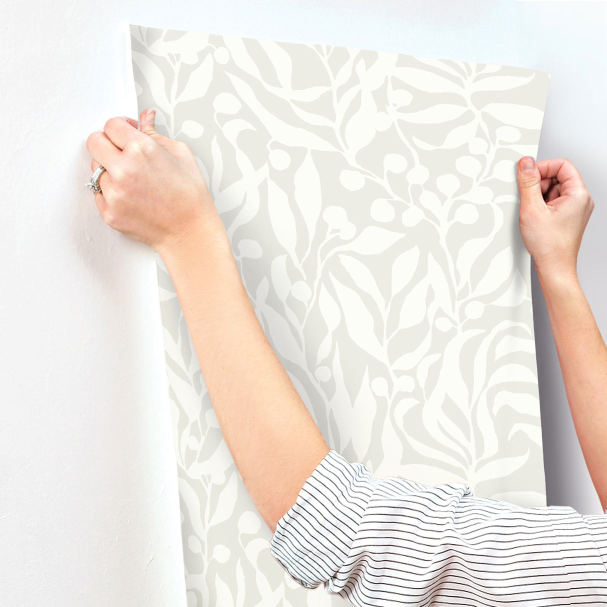 Olive Mill Salt by York Wallcoverings Botanical Non Woven Sidewall Wallpaper- York Wallcoverings MT5615