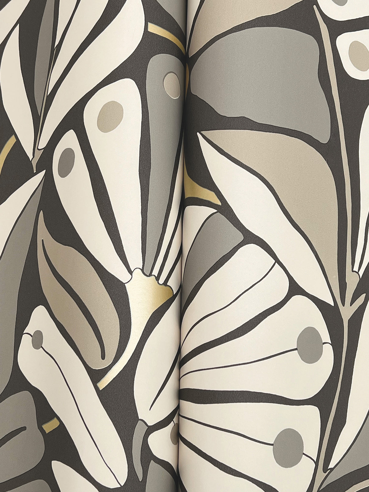 Cabana Club Onyx by York Wallcoverings Wallpaper – York Wallcoverings MT5626