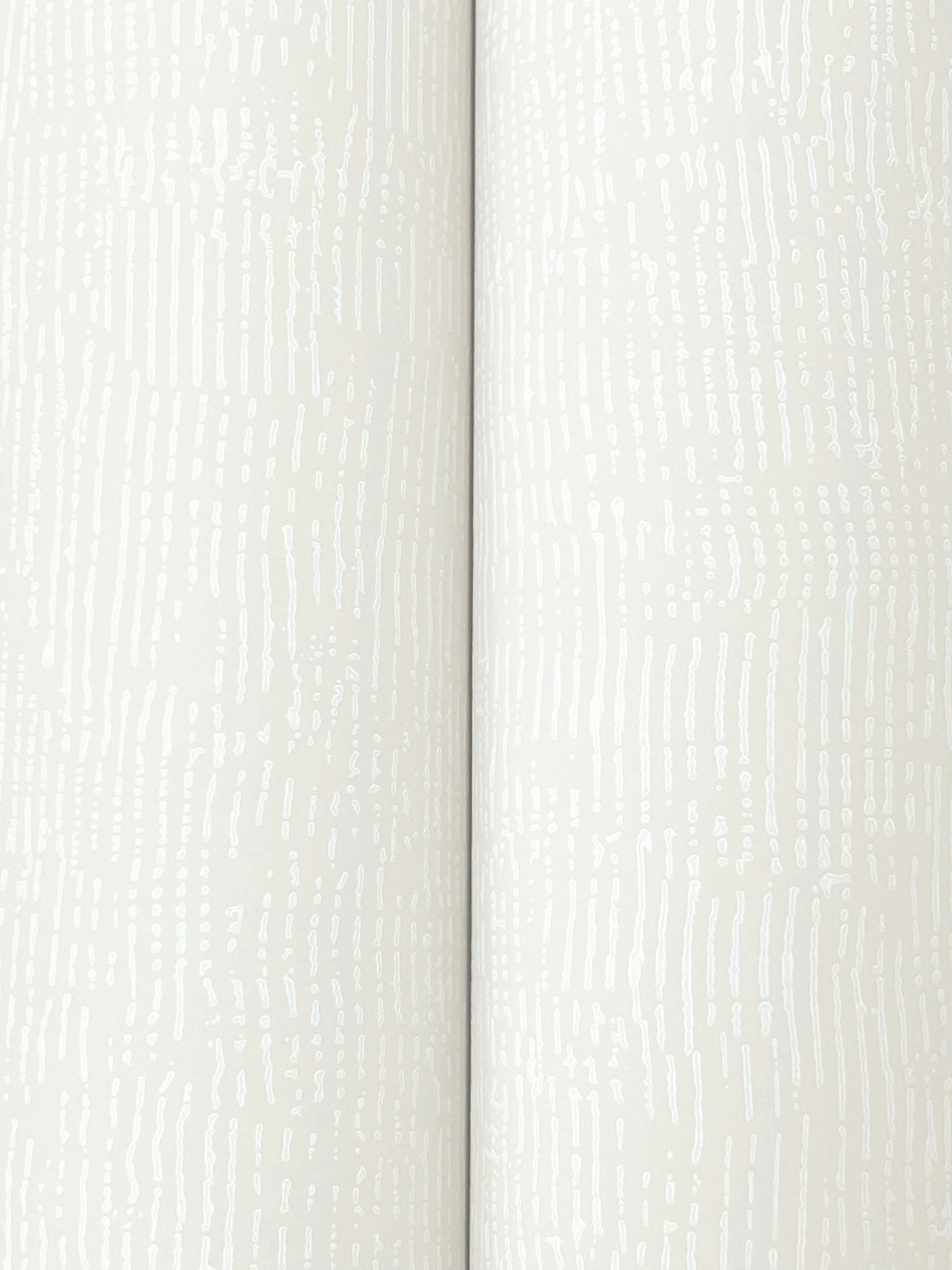 Trabadillo Plaster Egg Shell by York Wallcoverings Textured Small Print Wallpaper – York Wallcoverings MT5662