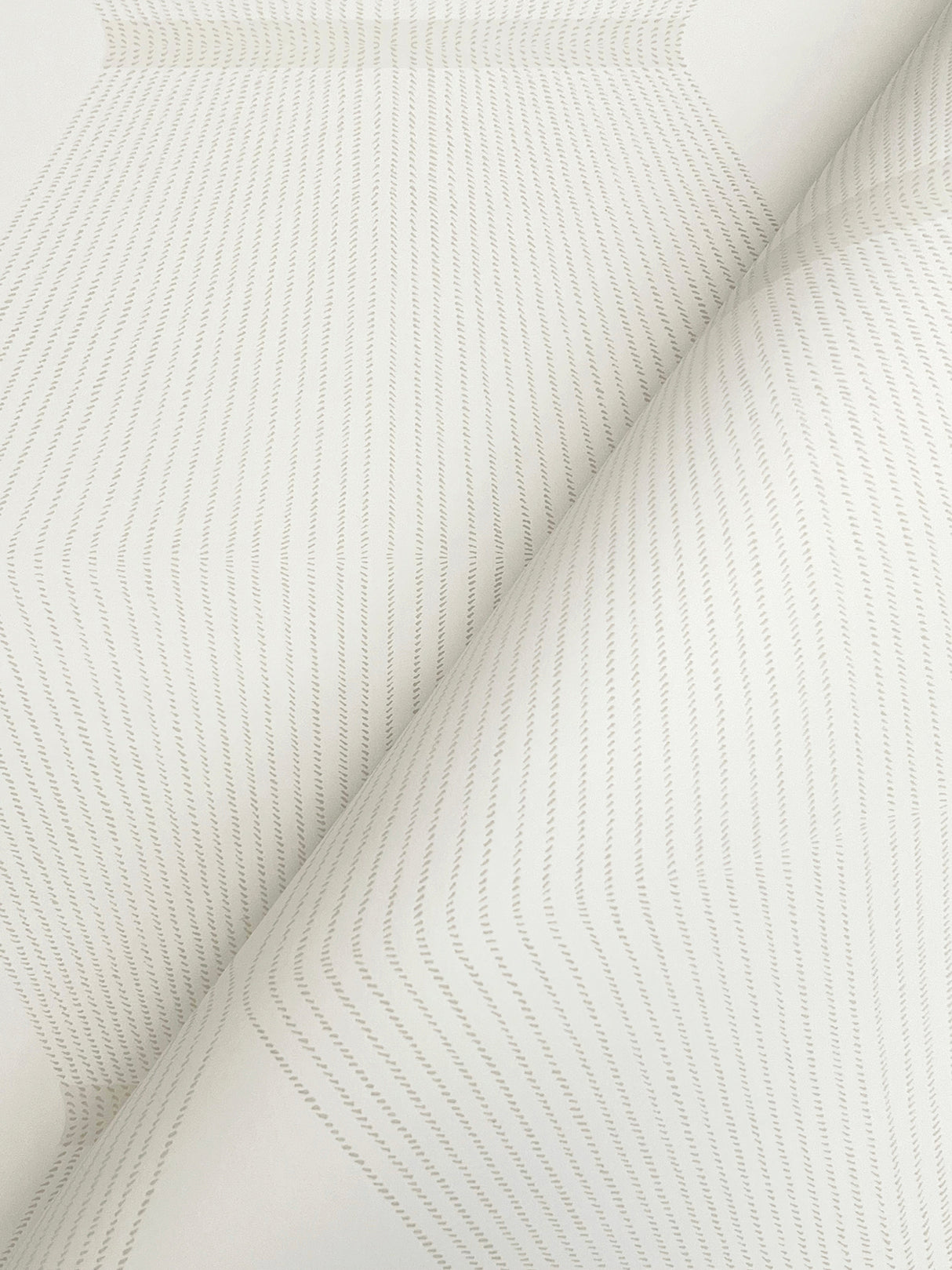 Diamond Legacy White by Ronald Redding Geometric Wallpaper- York Designer Series MX9634