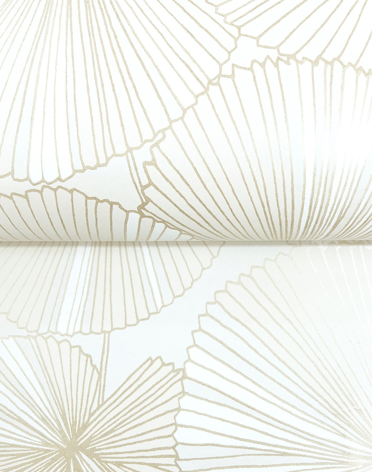 Layered White Lily Pads White Wallpaper with Metallic Botanical Tropical Style - York NT6112