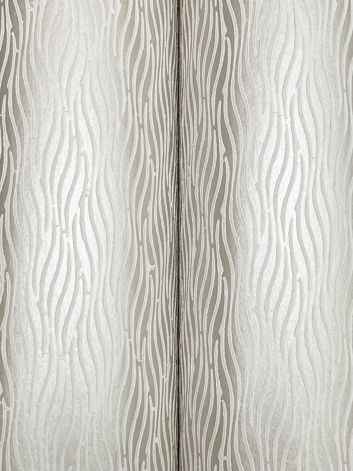 Elevated Pearl Waves Wallpaper with Sculptured Modern Texture - York NT6154