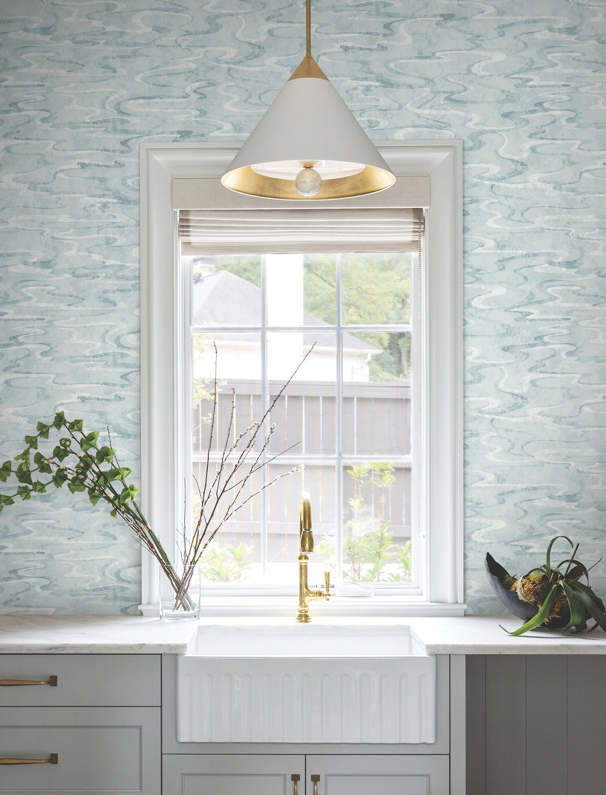 Dreamland Blue Abstract Swirl Non-Woven Wallpaper - York NT6171