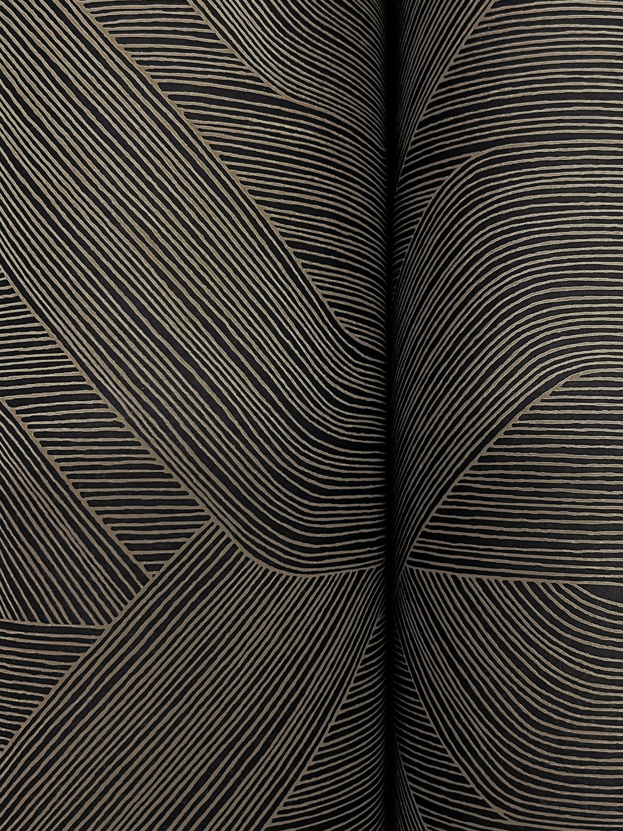 Fine Line Black Geometric Wallpaper with Raised Ink, Transitional Geometrics - York NT6192