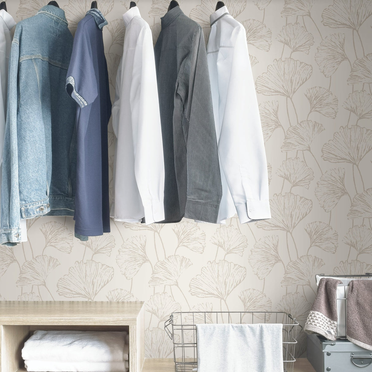 Hikarigaoka Silver Peel & Stick Wallpaper with Metallic Floral Pattern, Modern Style - NuWallpaper NUS3578