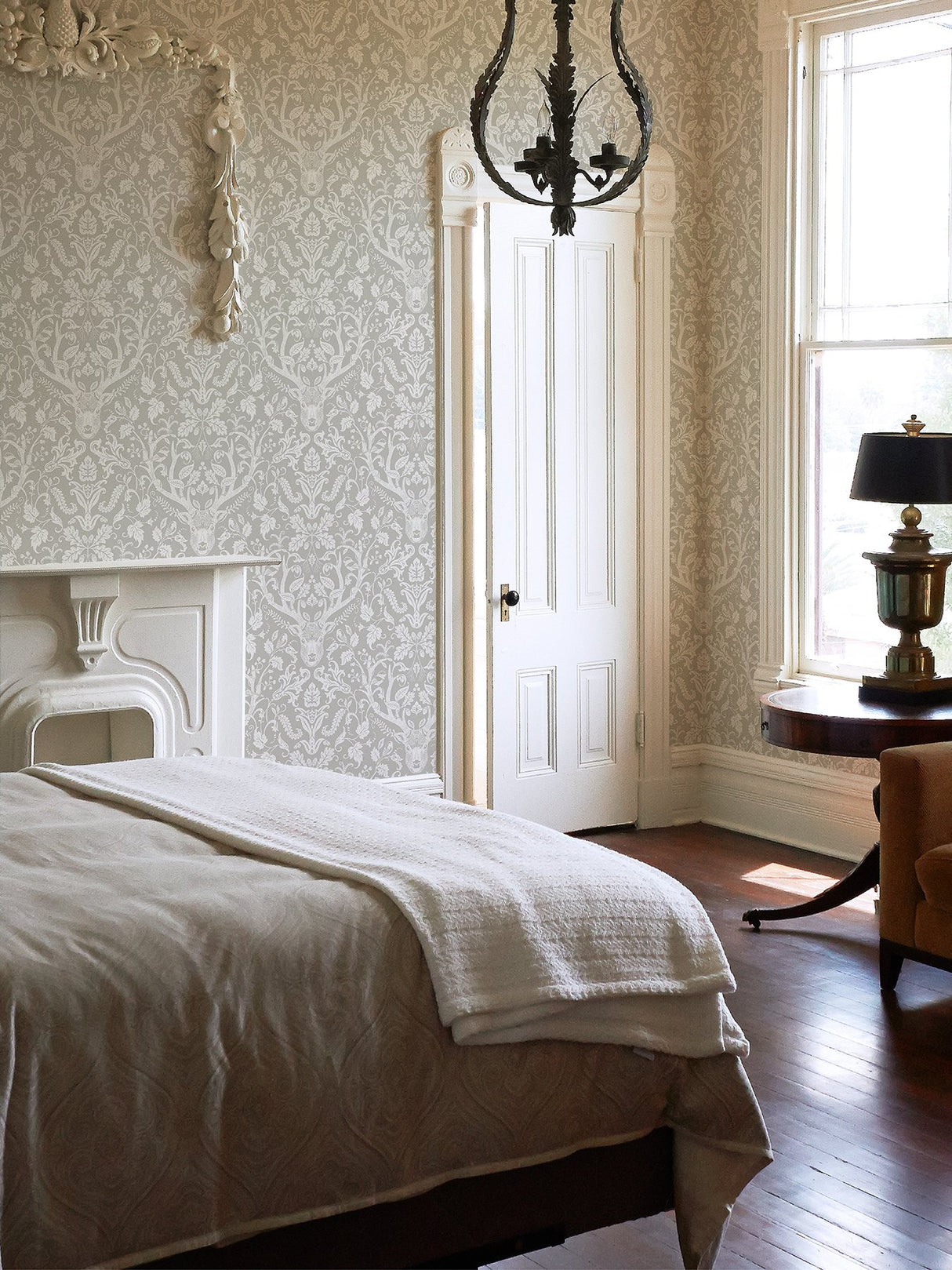 Escape to the Forest Taupe Peel & Stick Wallpaper with Scandinavian Damask Pattern - NuWallpaper NUS4393