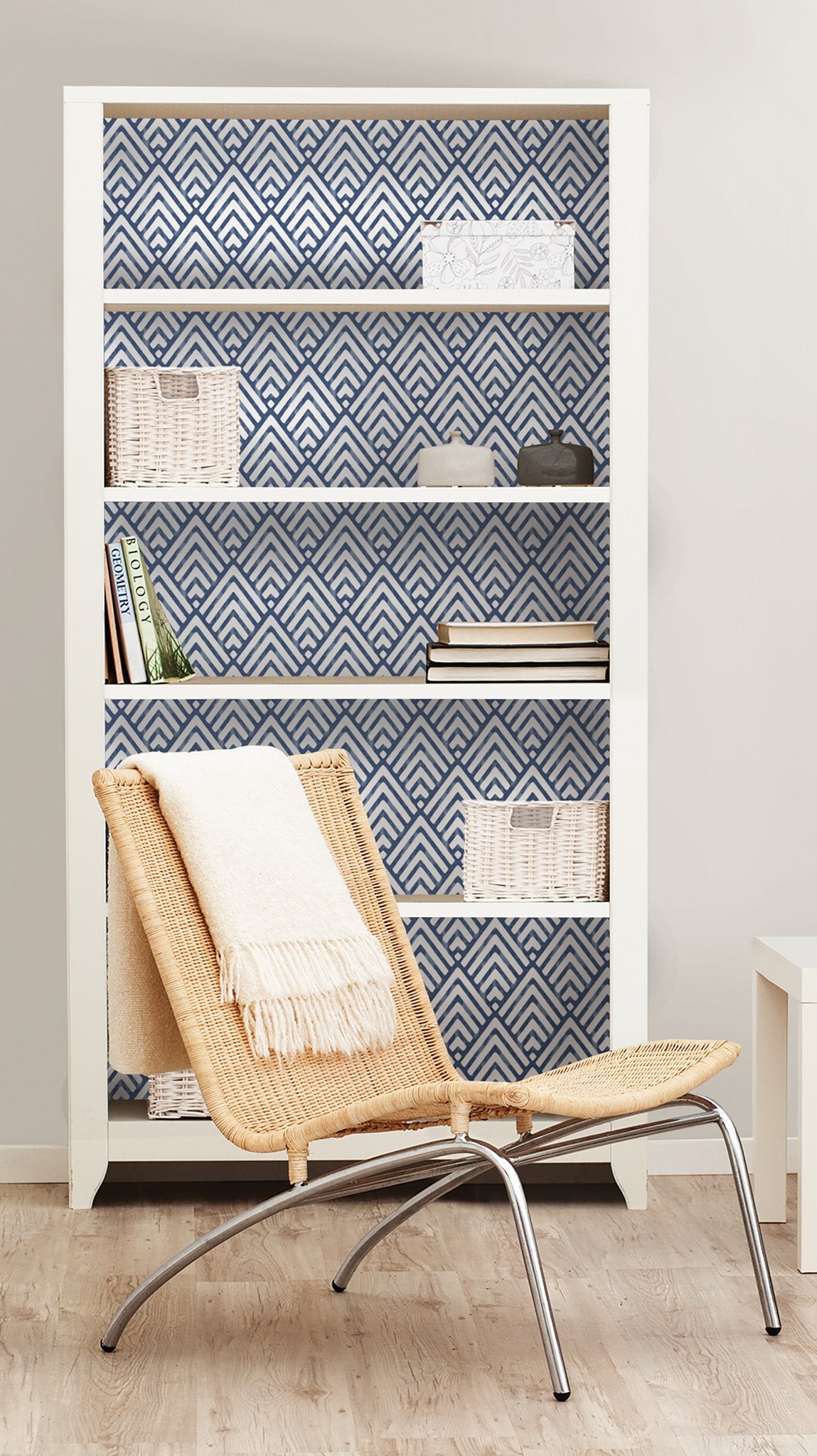 Arrowhead Deep Blue Geometric Peel & Stick Wallpaper - NuWallpaper NUS1701