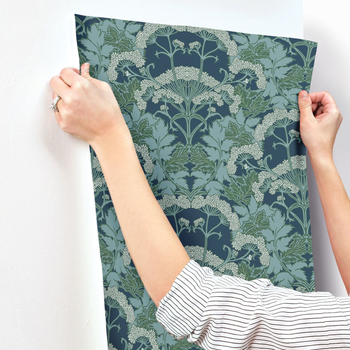 Yarrow Nouveau Blue & Green Wallpaper with Botanical Floral Pattern, Modern Style - York NV5558