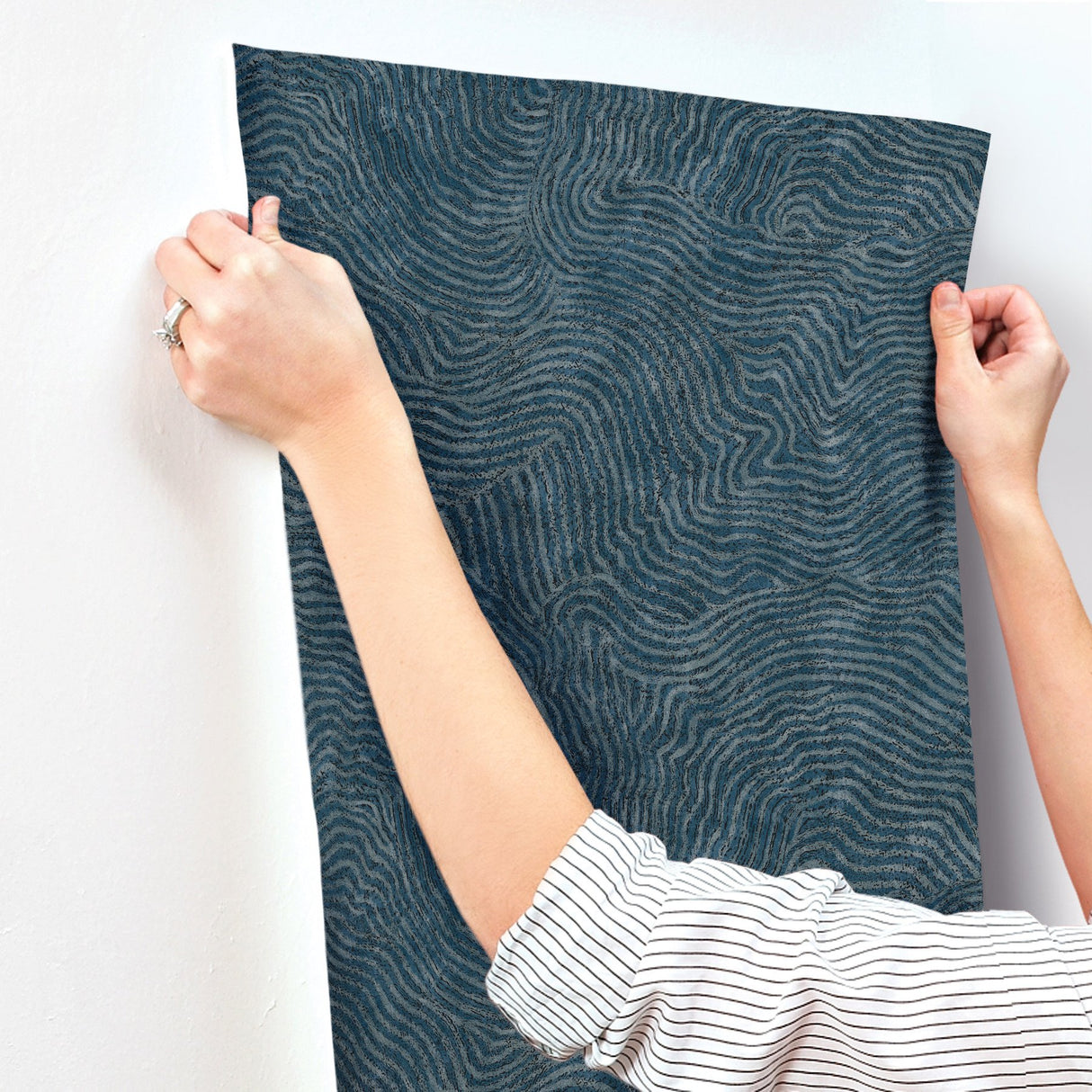 Modern Wood Indigo Wallpaper with Metallic Raised Ink Geometric Woodgrain Pattern - York OI0714