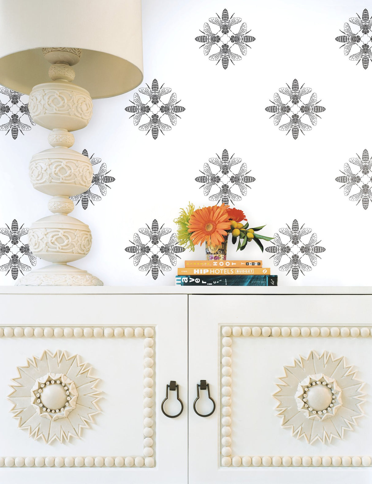 Honey Bee Black & White Wallpaper with Bee Medallion Motif - York ON1643