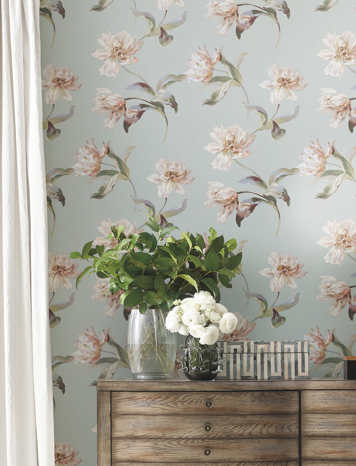 Large Parrot Tulip White by York Wallcoverings Peel & Stick Wallpaper – York Wallcoverings PSW1374RL