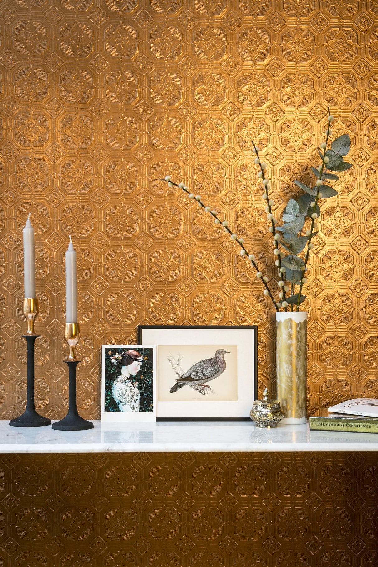 Derby White Paintable Anaglypta Original Wallpaper