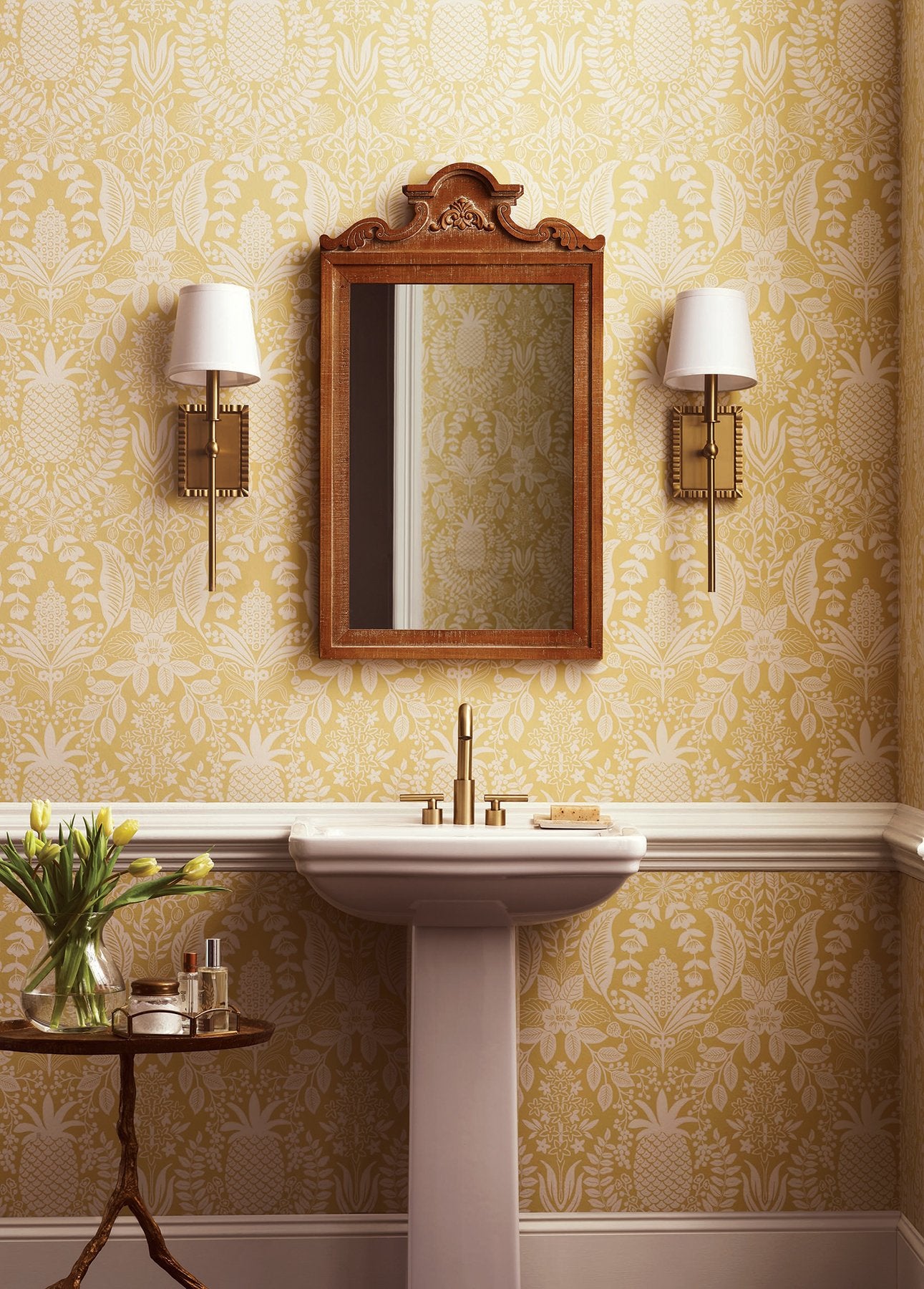 Pineapple Damask Yellow Wallpaper with Traditional Novelty Pineapple Motif - York RF7481