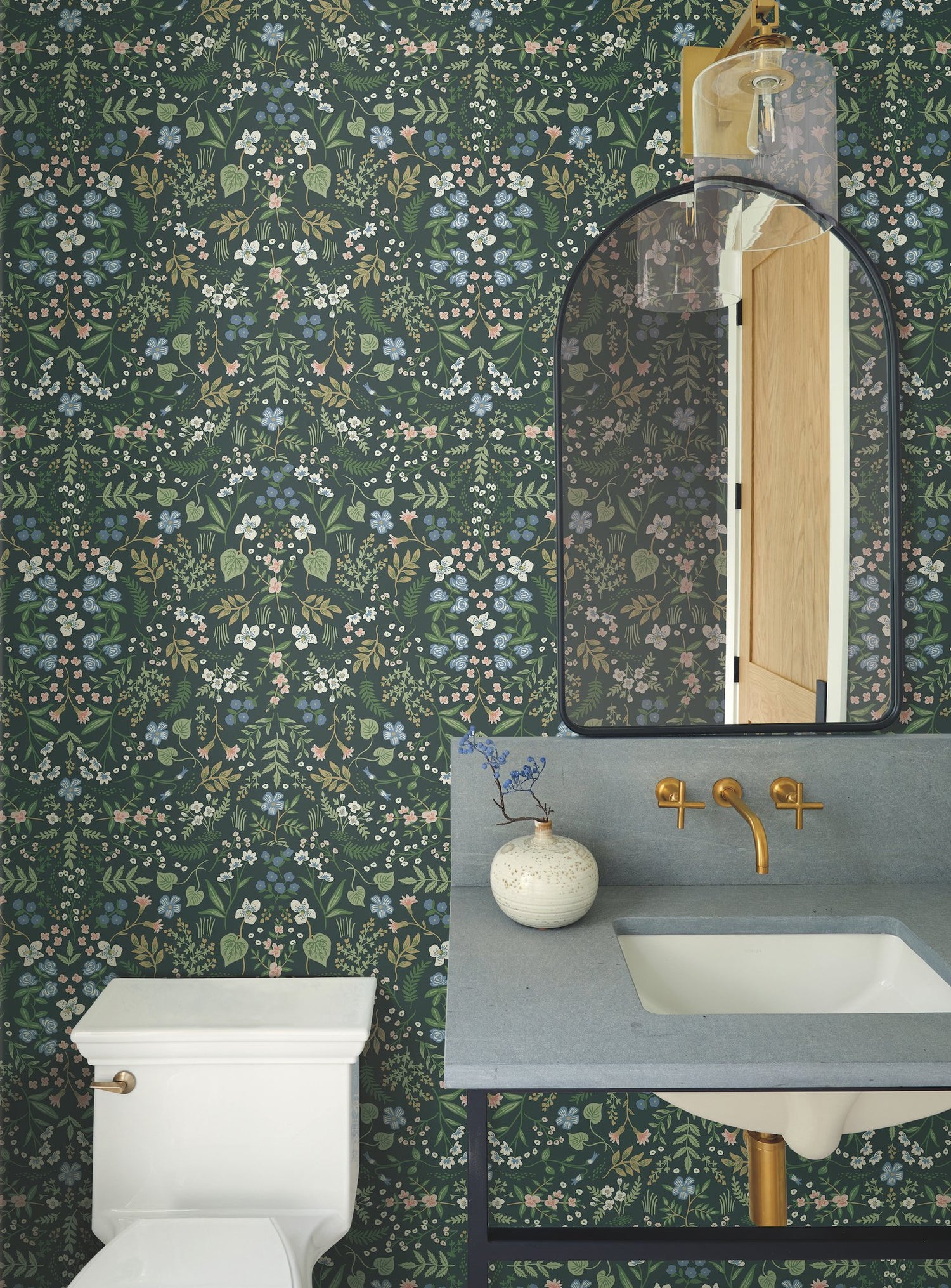 Wildwood Hunter Green Wallpaper with Botanical Floral Pattern, Matte Non-Woven Style - York RI5156