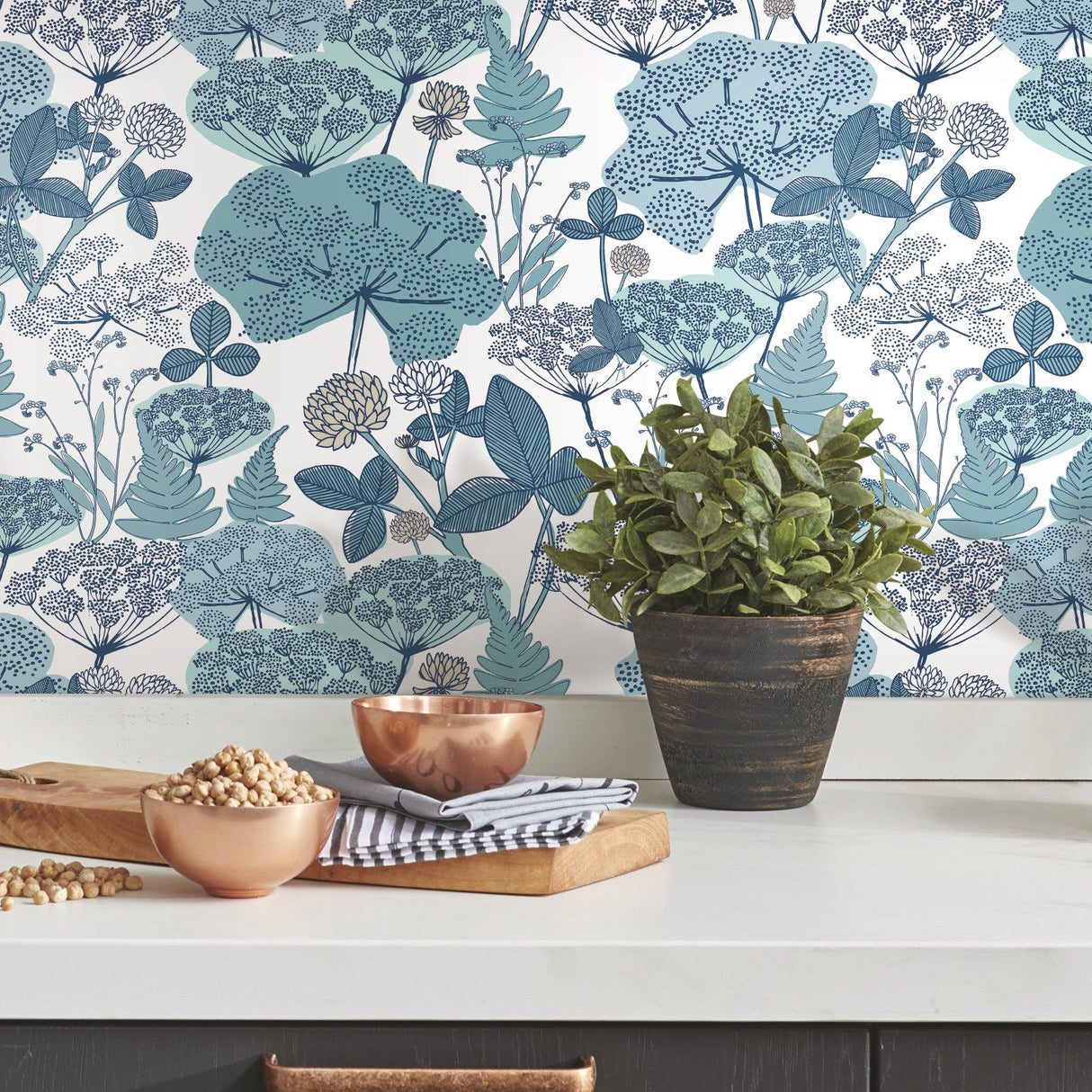 Niittypolku Blue Peel & Stick Vinyl Wallpaper with Botanical Floral Pattern, Modern Style - York RMK11534RL