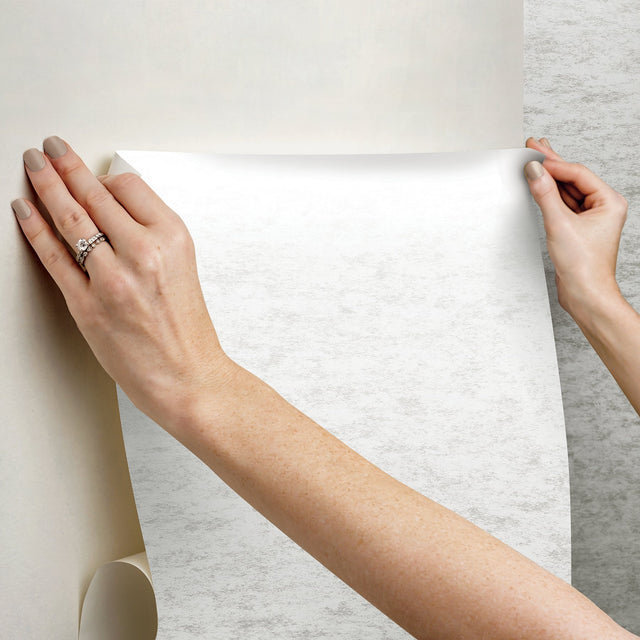 Aura Ombre White Peel & Stick Wall Mural with Metallic Ombre Graphic Pattern, Modern Style - York RMK12659MW