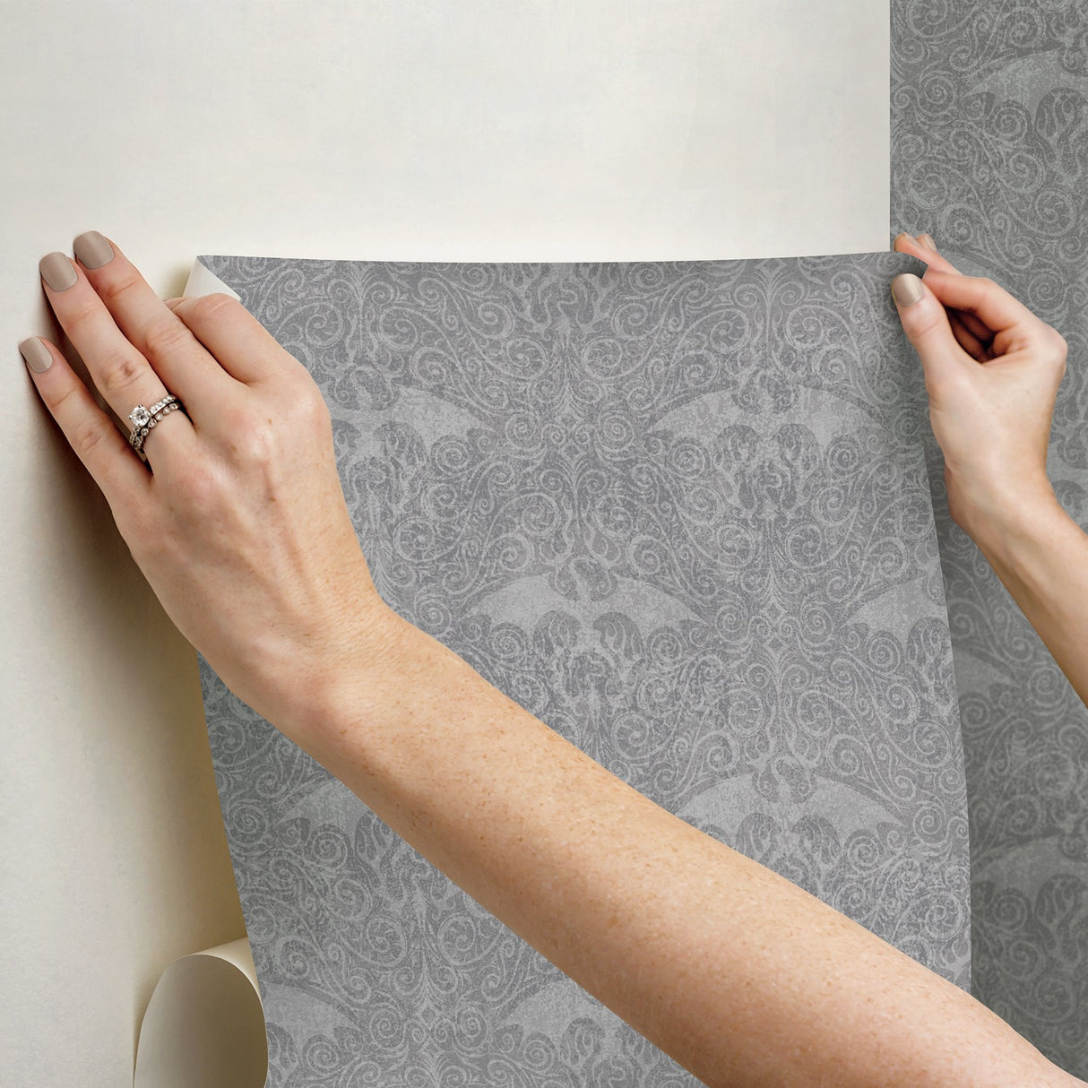 House Of The Dragon Grey Damask Modern Peel & Stick Wallpaper - York RMK12699RL