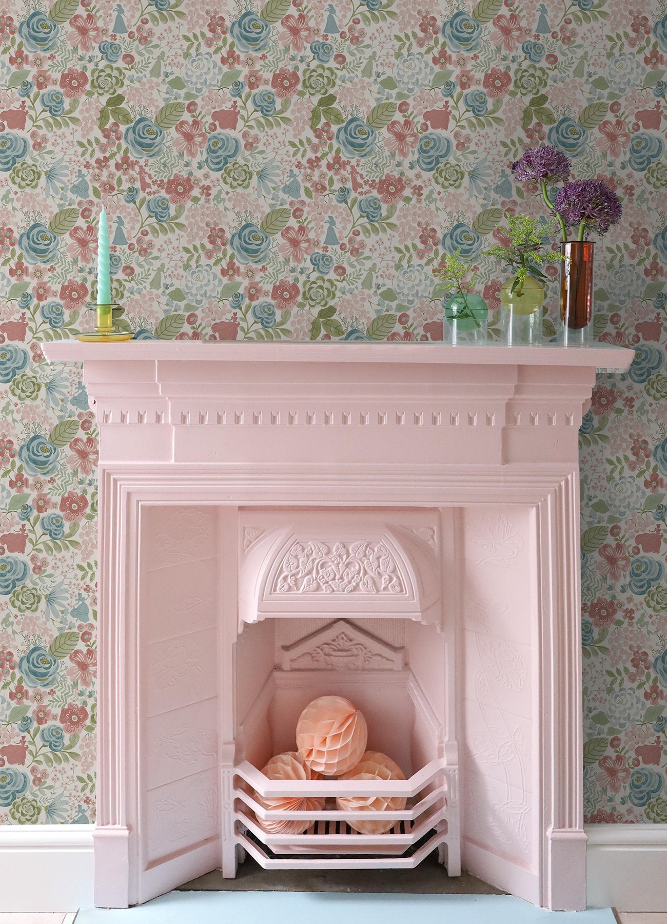 Disney Princess Blush Watercolor Floral Peel & Stick Wallpaper with Modern Botanical Flower Pattern - York RMK12794PLW