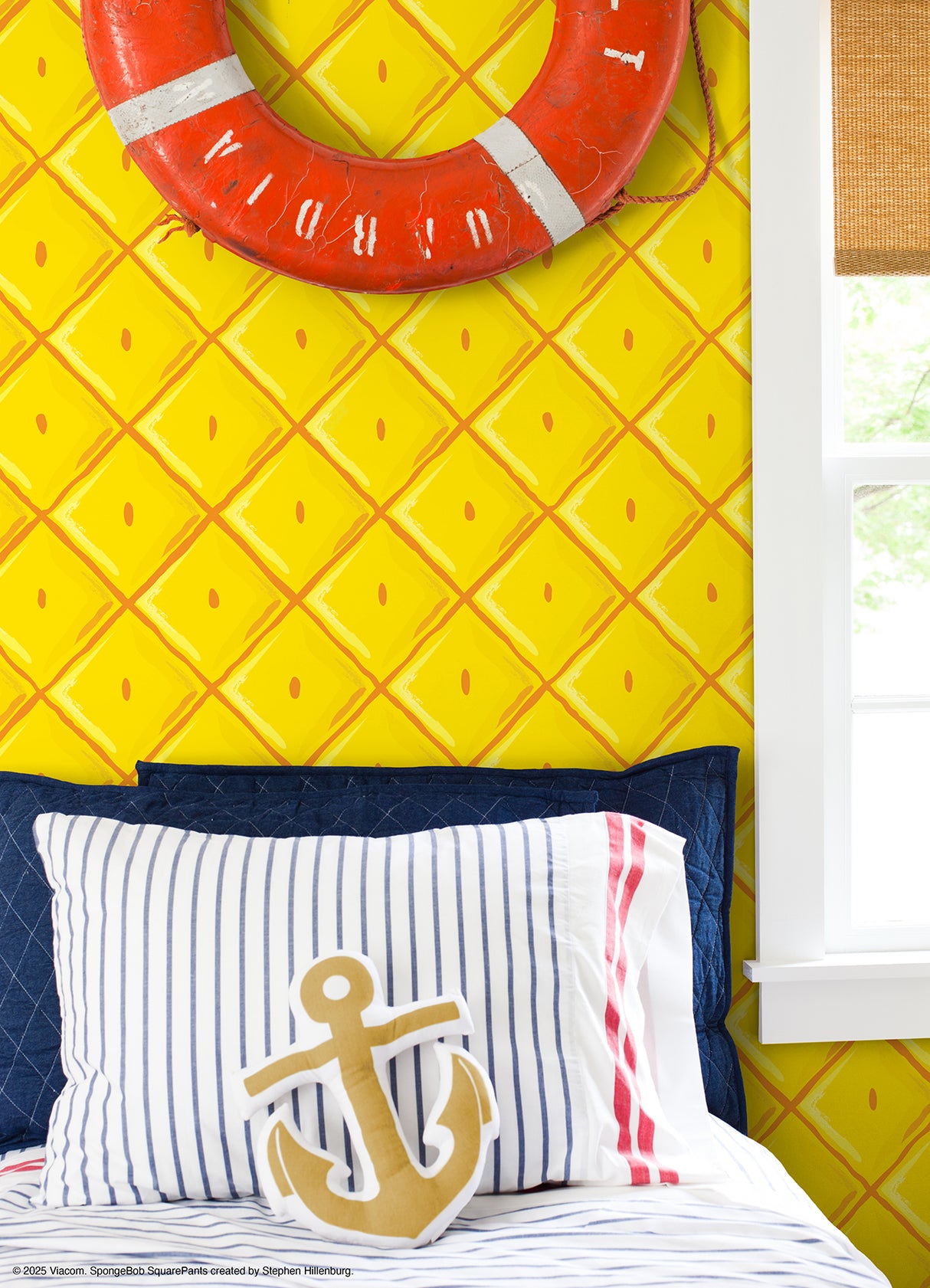 SpongeBob SquarePants Pineapple Yellow Peel and Stick Wallpaper by RoomMates - Kids Licensed Novelty Beach Diamond Trellis Pattern - RMWS1364