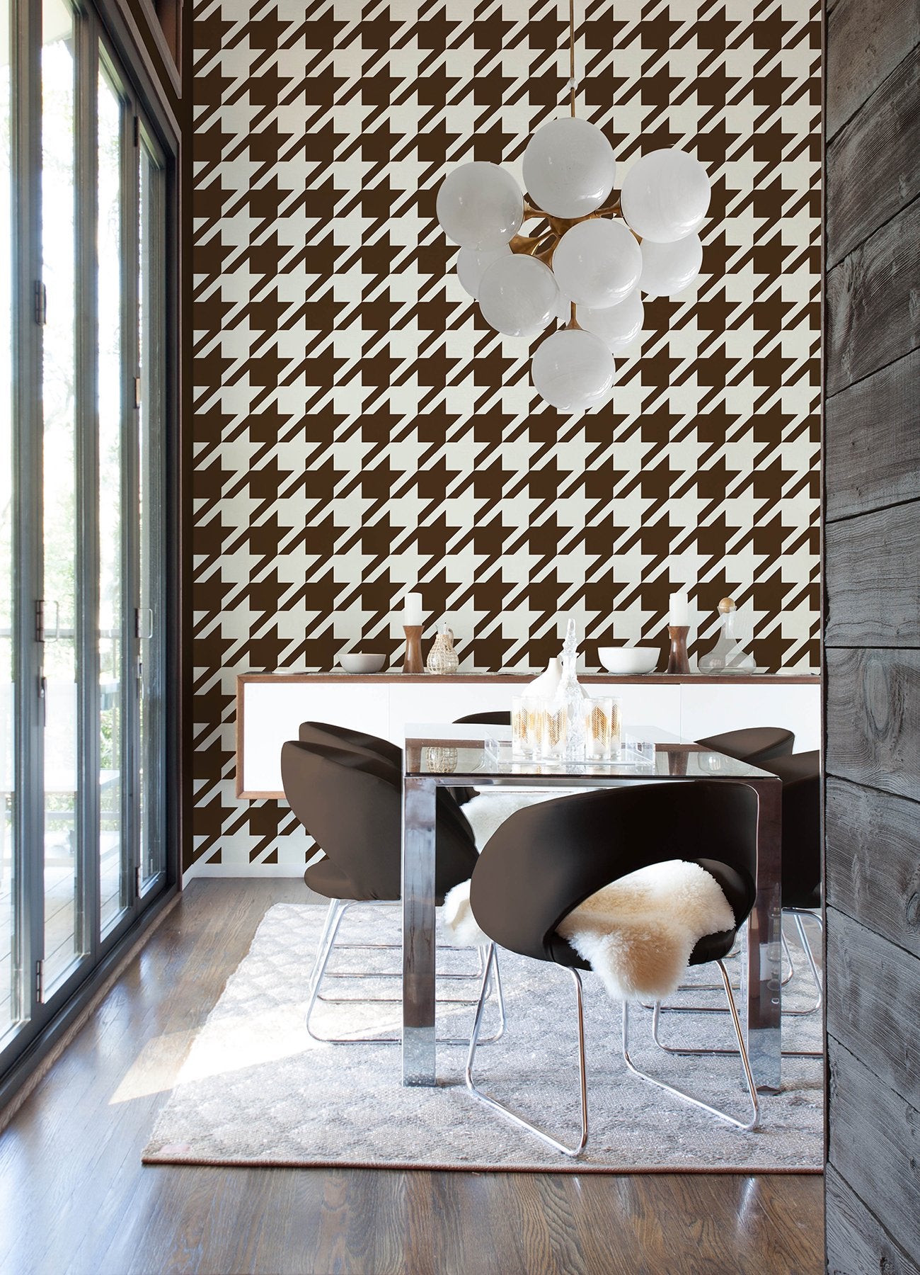 RuHoundstooth Brown Peel & Stick Wallpaper with Modern Geometric Houndstooth Pattern - RPS6148