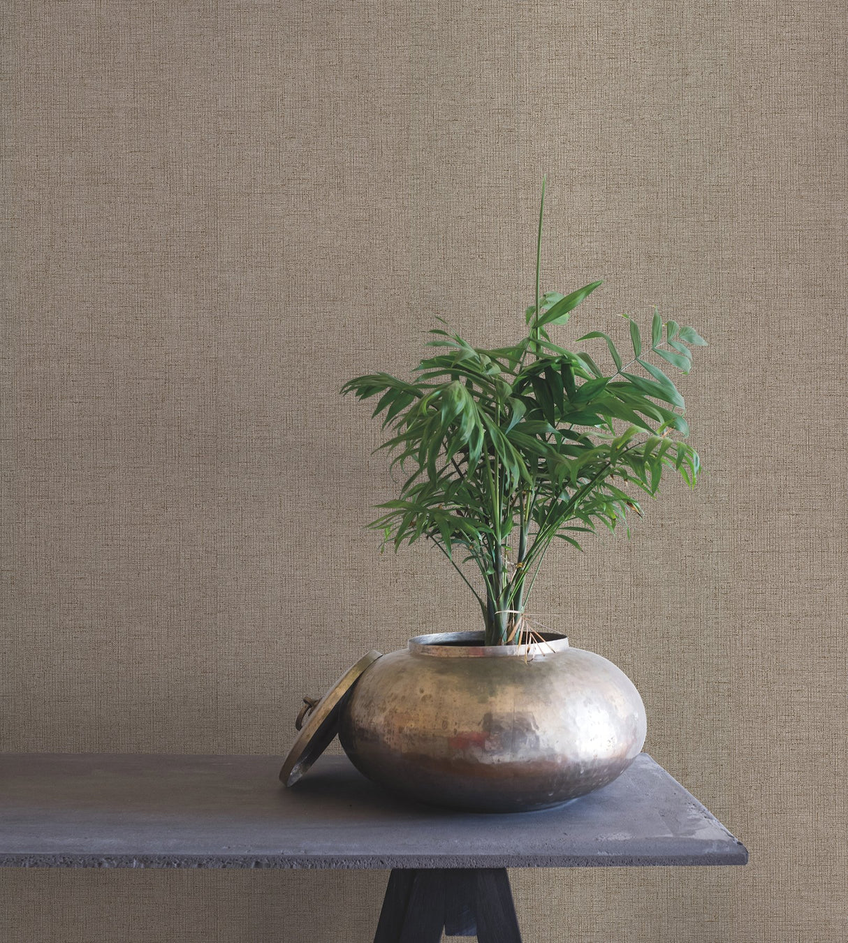 Rugged Linen Adirondack Beige Wallpaper with Textured Linen Weave - York RRD7635N