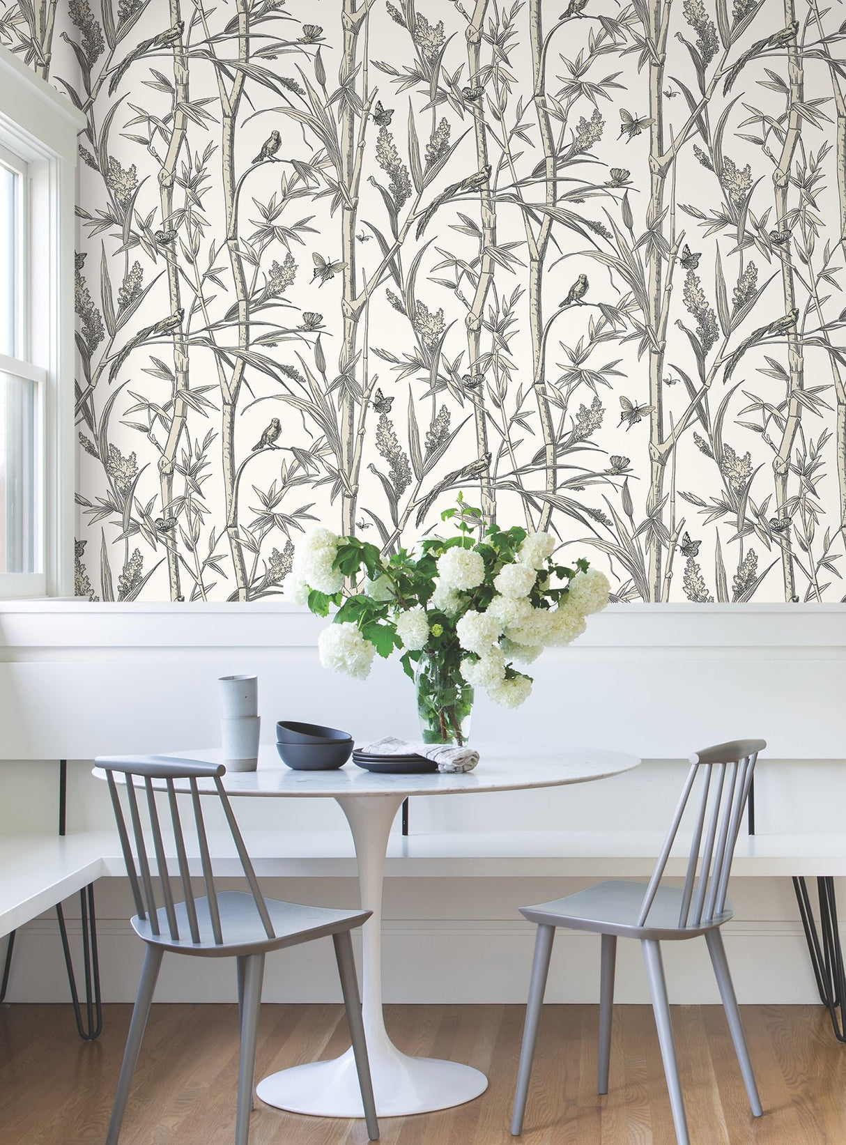 Bambou Toile White Wallpaper with Transitional Toile Pattern - York RT7836