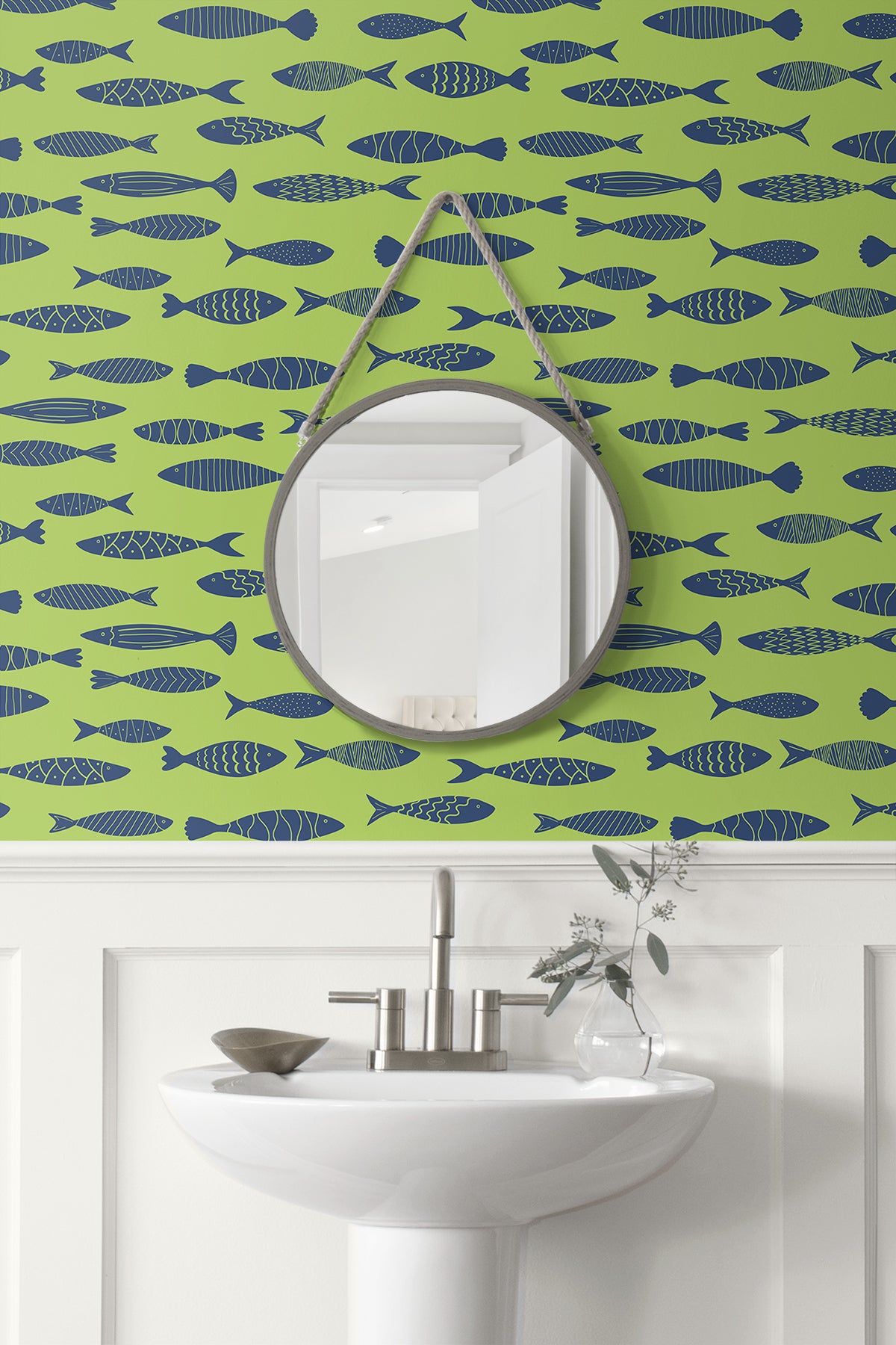 Bay Fish Buckingham Green by Summer House Coastal Fish Wallpaper – Seabrook Designs SC21504