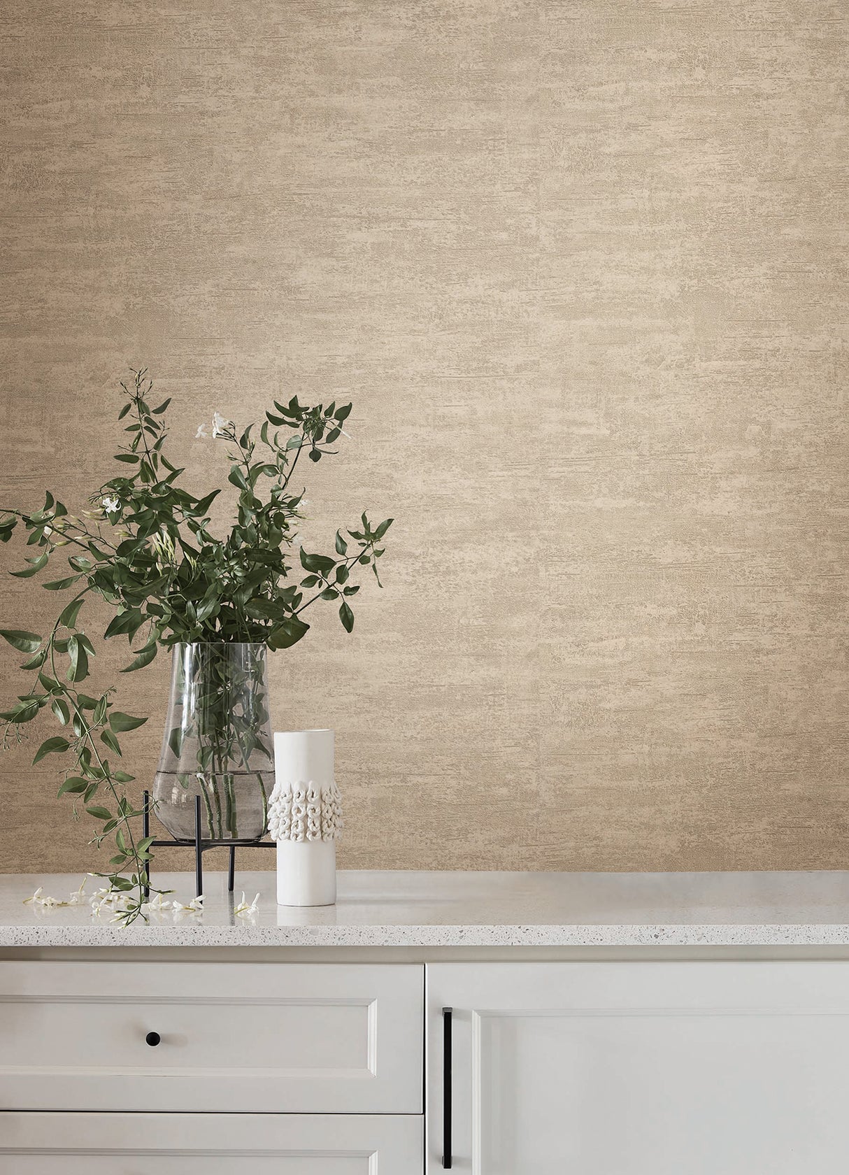 Weathered Stucco Wheat by York Wallcoverings Textured Vinyl Wallpaper – York Wallcoverings SI25753