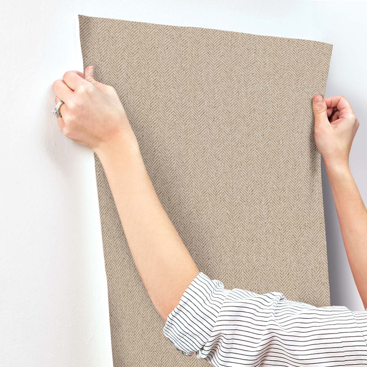 Tailored Chevron Hazelnut by York Wallcoverings Vinyl on Non Woven Wallpaper – York Wallcoverings SI26130