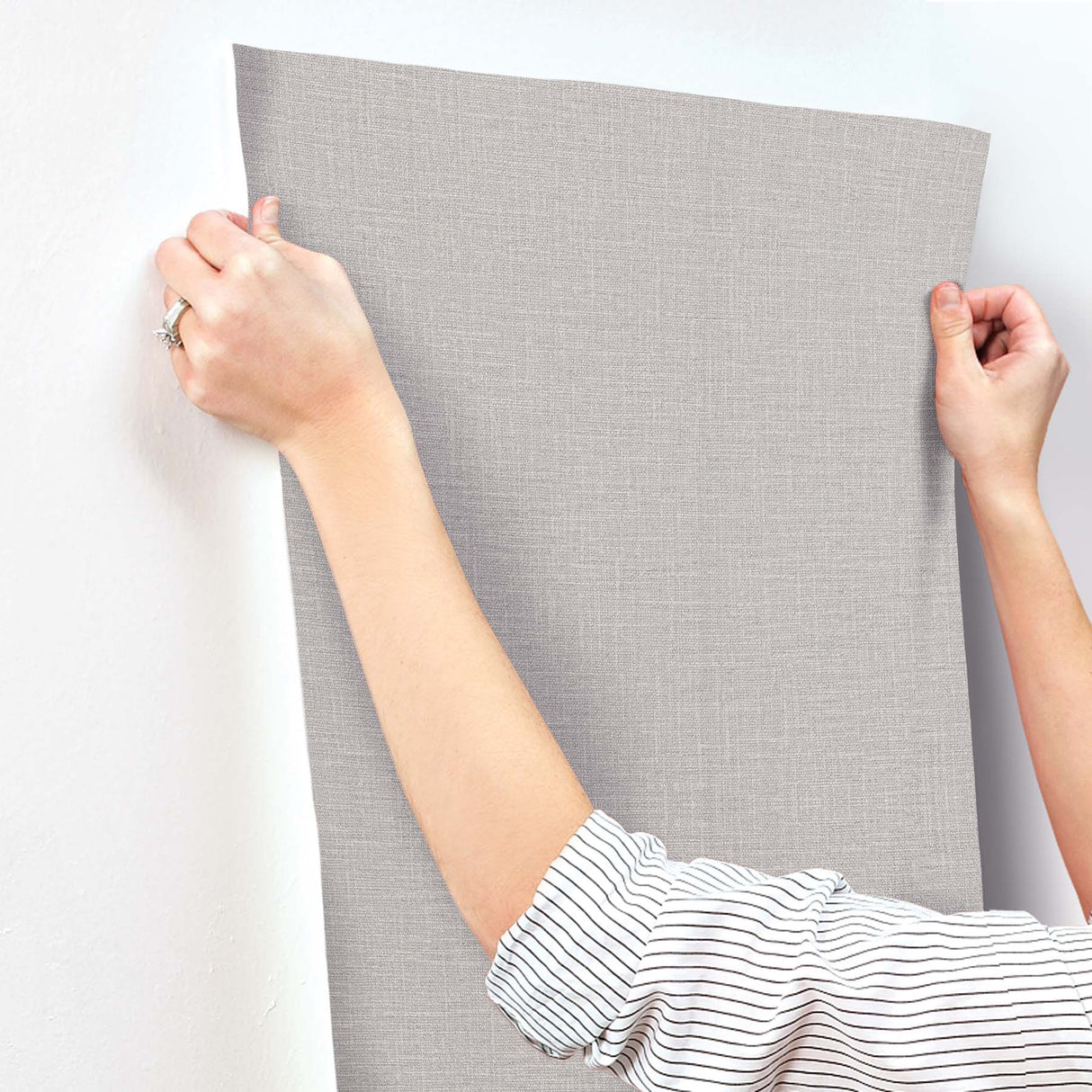 Loom Dove Grey by York Wallcoverings Textured Weave Wallpaper – York Wallcoverings SI26153