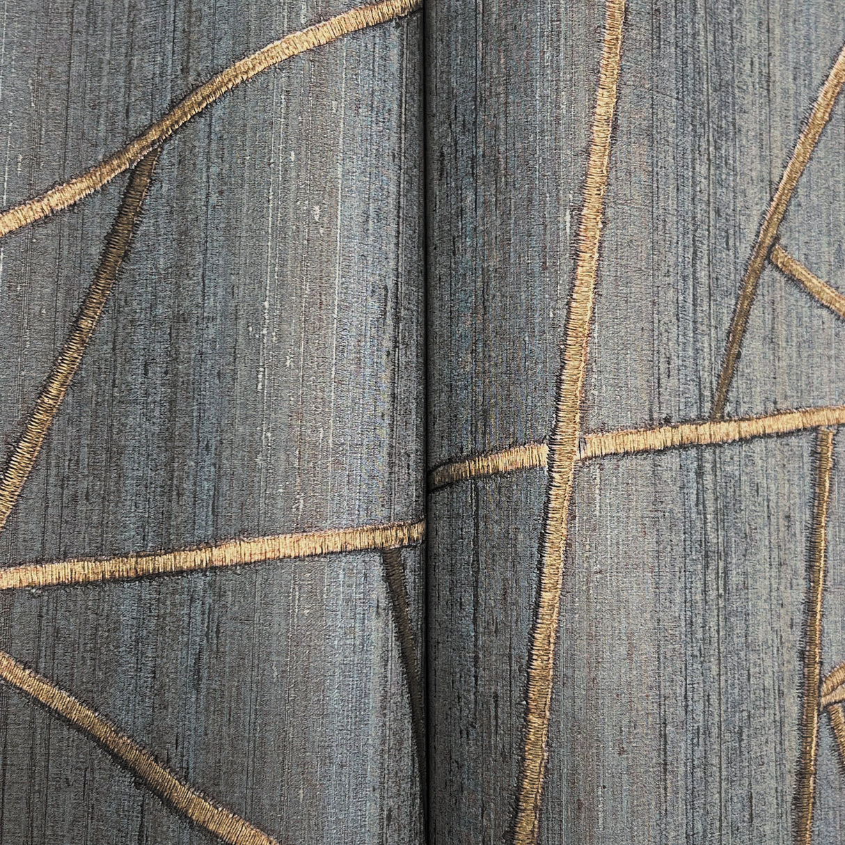 Lisle Sapphire by York Wallcoverings Geometric Vinyl Wallpaper – York Wallcoverings SI6820
