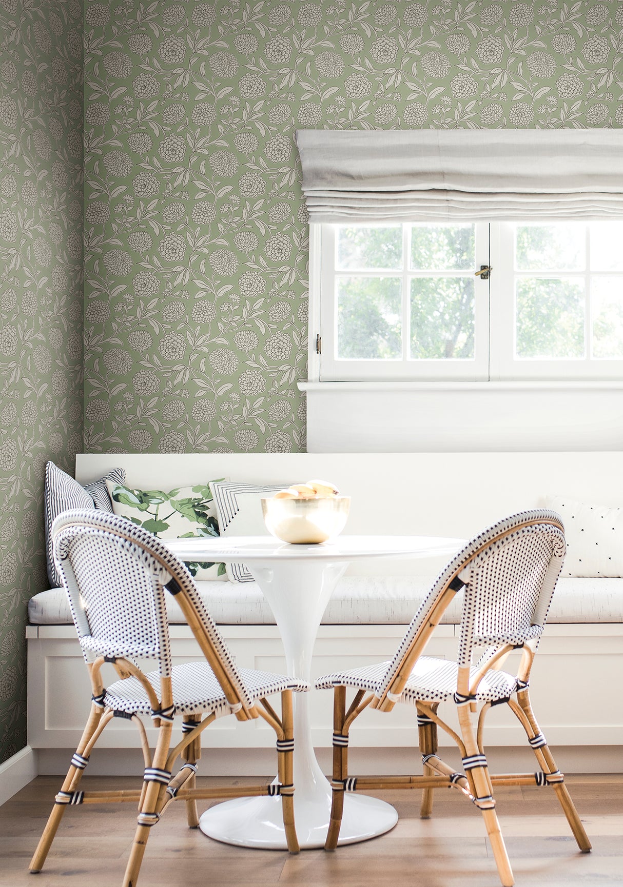 Chatsworth Garden Light Green by Antonina Vella Floral Trail Wallpaper – York Designer Series VP1362