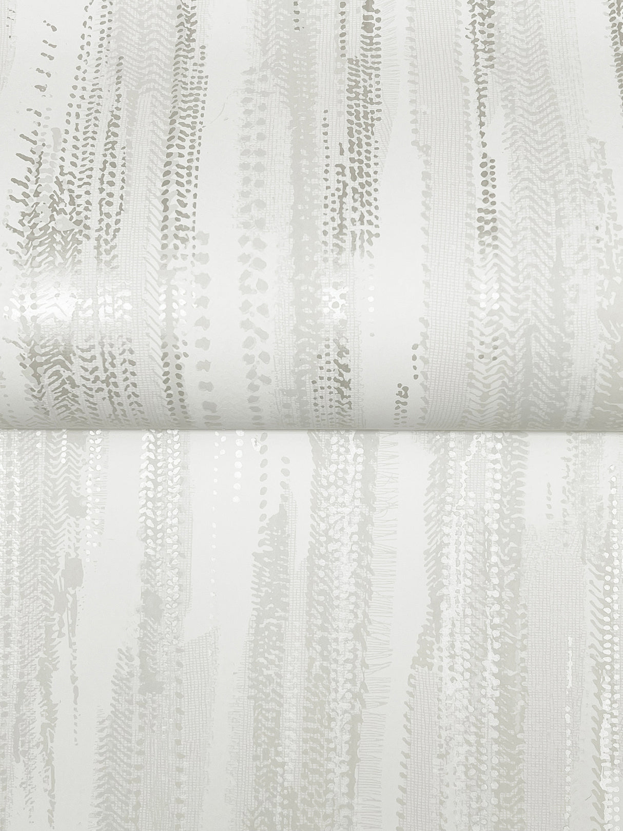 Tribeca White by Ronald Redding Texture Stripe Wallpaper – York Designer Series VR1522
