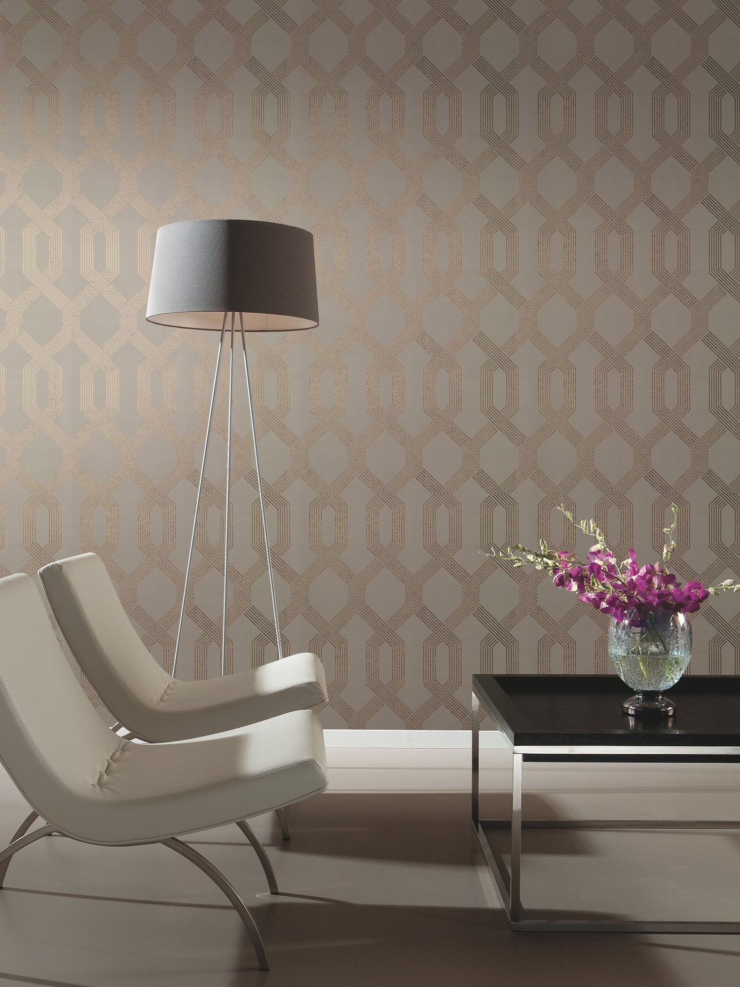 Viva Lounge Gold Metallic Wallpaper with Mid-Century Modern Trellis - York Y6221201