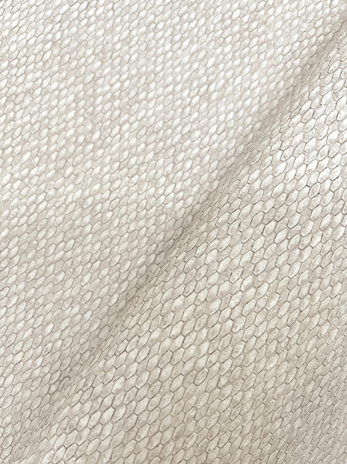 Stretched Hexagons Light Grey Wallpaper with Glam Small Prints Pattern - York Y6231103