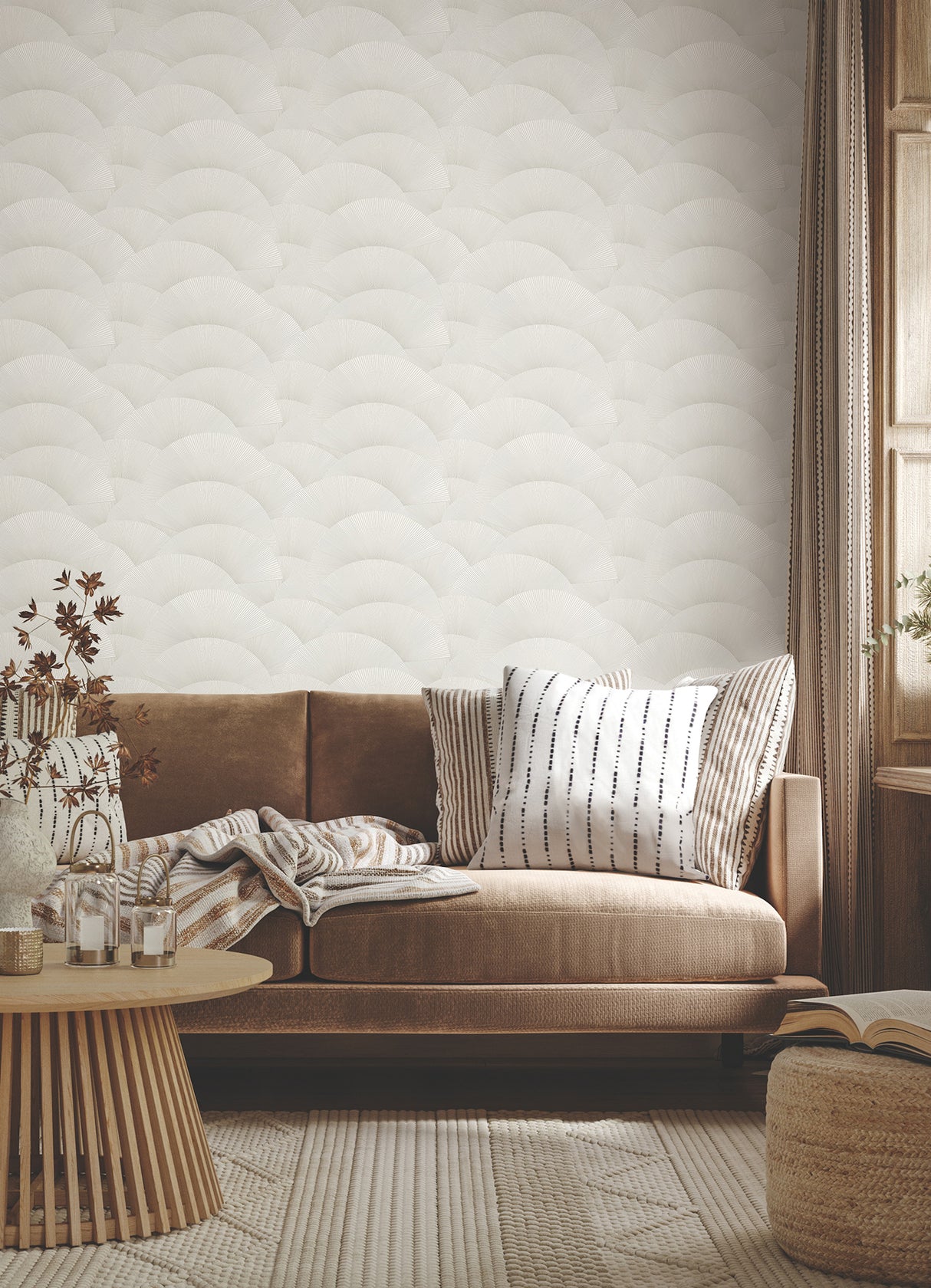 Morning Shell White & Silver by Ronald Redding Wallpaper – York Designer Series ZA8023