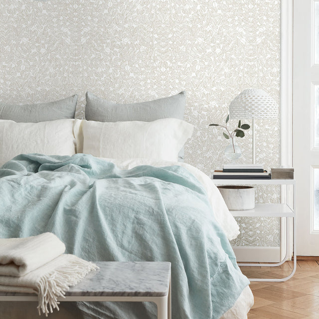 Romans Sand by Boråstapeter Leaf Sketch Wallpaper – Schumacher 1767