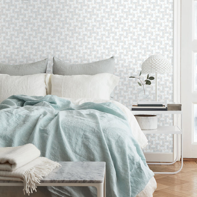 Vertigo Pearl Geometric Wallpaper by Boråstapeter – Schumacher 1776