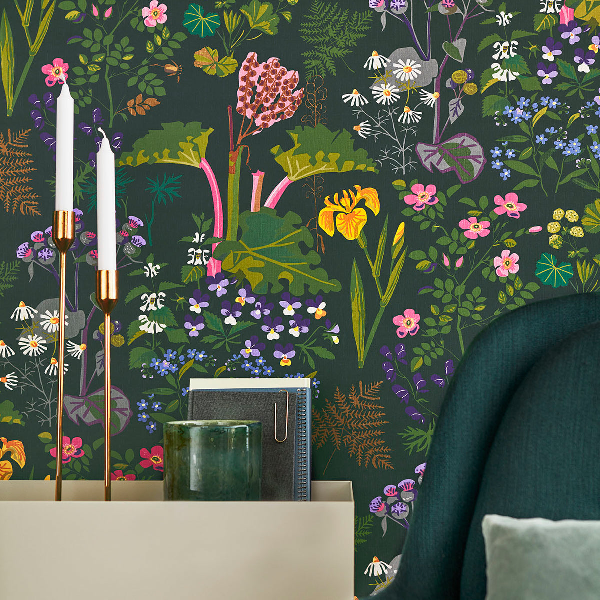 RABARBER Charcoal Multi by Boråstapeter Botanical Wallpaper – Schumacher 1791