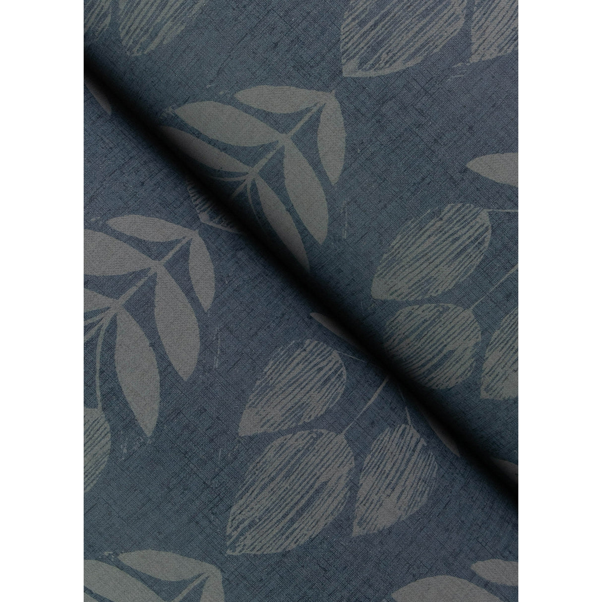 Garland Denim by Chesapeake Block Tulip Wallpaper – Brewster Home Fashions 4148-27473