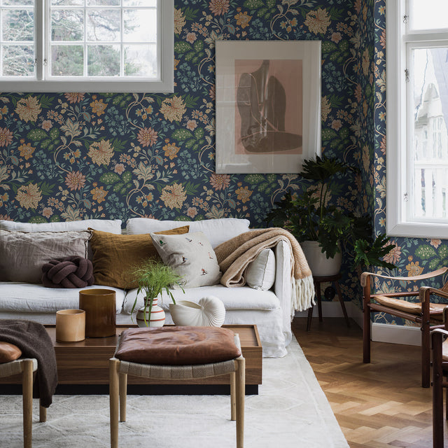Alicia Navy Floral Wallpaper by Boråstapeter – Schumacher 2008