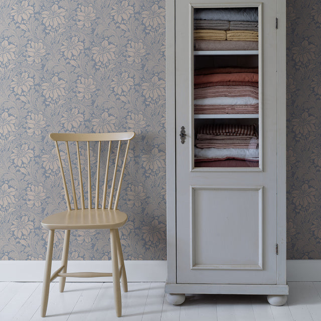 Acanthus Garden Blue Floral Wallpaper by Boråstapeter – Schumacher 2010
