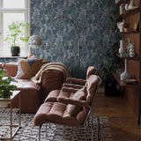 Turgräs Blue Whimsical Scandinavian Botanical Wallpaper – Boråstapeter Schumacher 2091