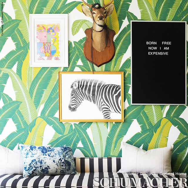 Tropical Isle Green on White Palm Leaf Wallpaper – Schumacher 2707230