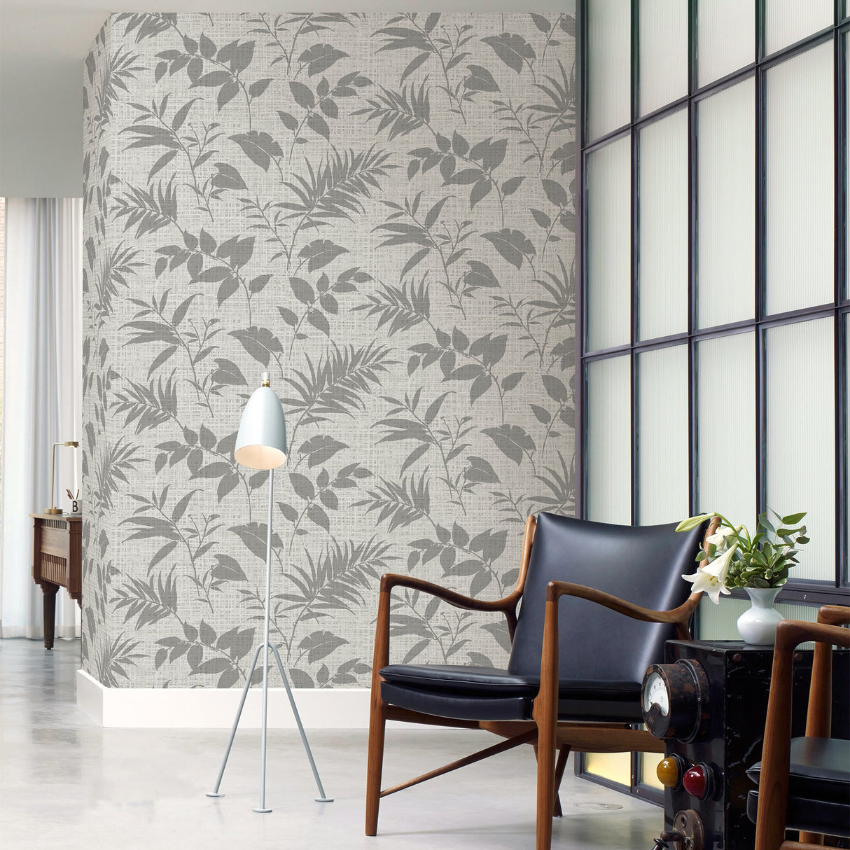 Chandler Light Grey Botanical Faux Grasscloth Wallpaper with Traditional Graphics Pattern - Warner 2921-50800