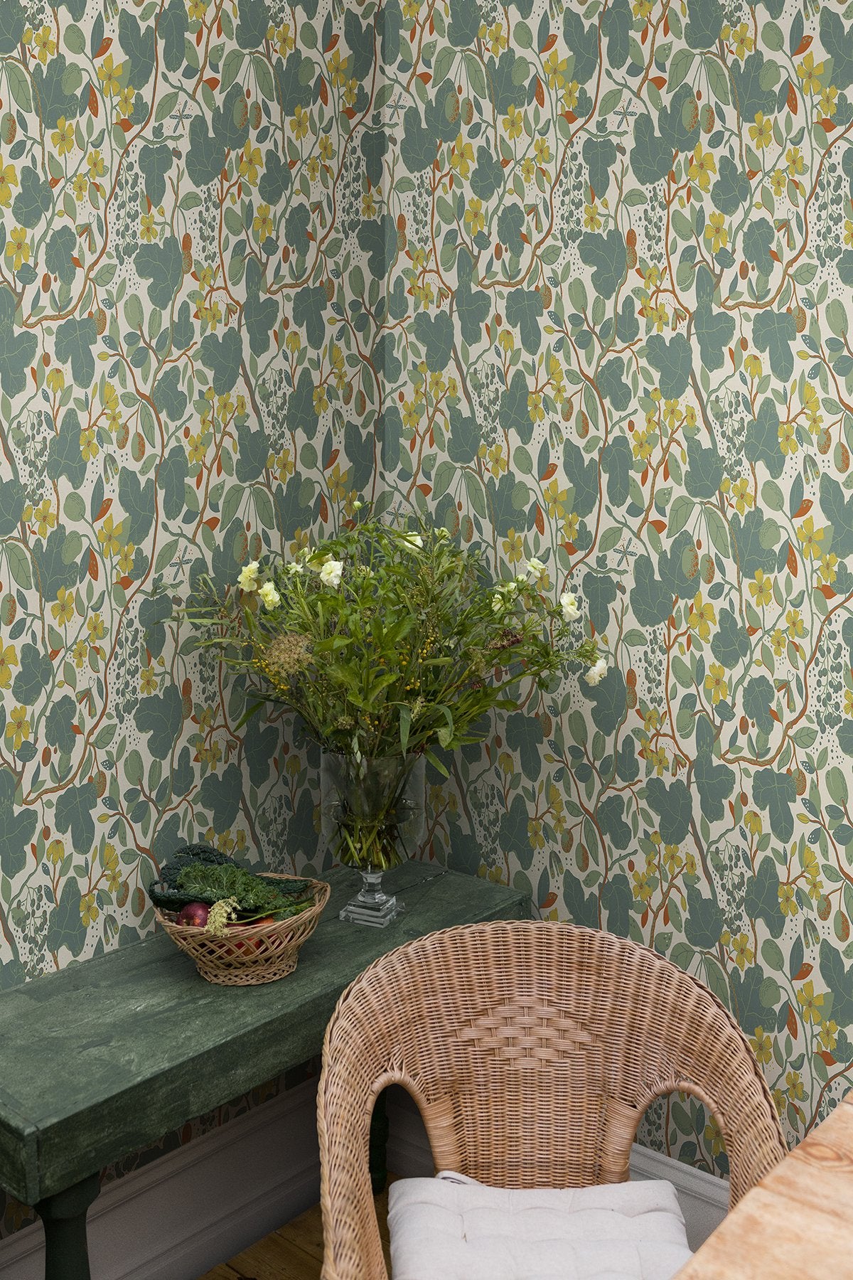 Ewald Turquoise Garden Vines Wallpaper with Botanical Floral Pattern, Eclectic Style - Brewster 2932-65123