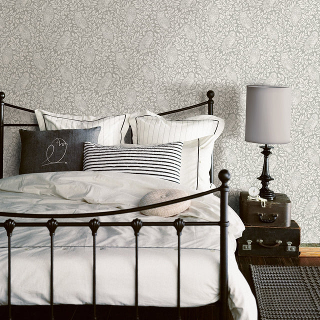 Parliament Light Grey Owl Wallpaper